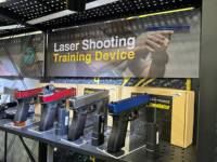 Simulateur de tir au laser G17 Re-plica, entièrement équipé, pour l'entraînement au tir à sec, avec recul, mur de tir et chargeur électrique