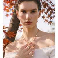 Collier élégant JINYOU 8147 avec pendentif en perle d'eau douce naturelle, plaqué or PVD, résistant à l'eau, avec breloque délicate