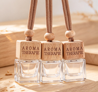 Flacon diffuseur de parfum pour voiture en verre suspendu de 8 ml avec bouchon en bois carré, haute qualité, vente en gros, livraison rapide