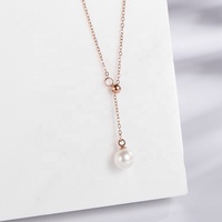 Bijoux de luxe en acier inoxydable en forme de Y collier de perles pour filles femmes collier pendentif de perles plaqué or 18 carats
