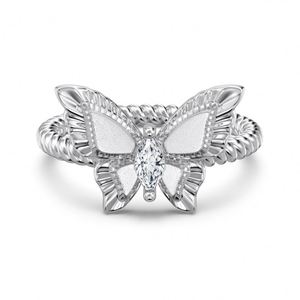 Anillo de Plata de Ley con Diseño Glamuroso y Elegante de Dylam, Banda Trenzada con Circonita 5A, Anillo de Promesa con Mariposa para Uso Diario, para Mujer - Product Image 1