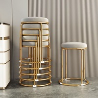 Chaises nordiques maison empilable stockage doux confortable salon magasin de vêtements Salon de beauté salle à manger tabouret rond