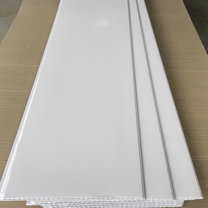Paneles de <span class=keywords><strong>PVC</strong></span> con Ranuras Centrales Cromadas Blancas Brillantes de Buena Calidad, Lámina de Estampado <span class=keywords><strong>en</strong></span> Caliente para Techo Falso para Nigeria - Product Image 1
