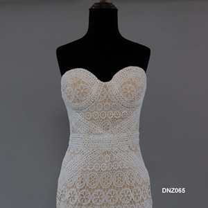 Vestido de Novia Elegante y Sencillo con Diseño de Flores Caladas, Ajustado, de Encaje, sin Tirantes, Estilo Sirena - Product Image 3