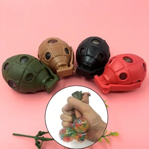 Balle anti-stress en maille en forme de grenade pour enfants et adultes - Jouet sensoriel collant pour soulager l'autisme - Product Image 1