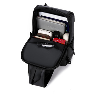 Sac à dos pour ordinateur portable en PU antivol personnalisé en gros, tendance, unisexe, pour les voyages d'affaires, avec doublure en polyester - Product Image 5