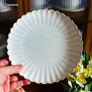 Plato de Cerámica con Encaje Floral en Relieve Vintage para Bodas, Fiestas, Restaurantes, Cena, Postre, Vajilla - Product Image 1