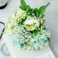 Nordischer Seidenrosen-Brautstrauß Künstliche Pfingstrosen-Blüten für Hochzeit Verlobung Heim-Dekoration Brautjungfern Großhandel
