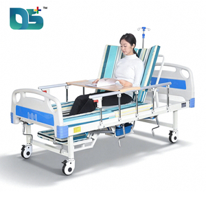 Медицинская кровать с 5 функциями, 5 регулируемыми положениями, ручным управлением, отверстием для туалета, матрасом, колесиками и столиком для еды - Product Image 6