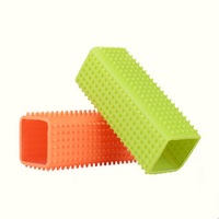 Poignée en silicone douche pour animaux de compagnie nettoyer les poils de chien et de chat brosse de massage de shampooing outil