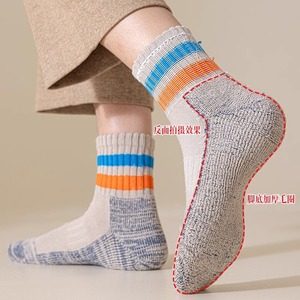 Men's Athletic Socks Thick Cotton Mid-Calf Stripes Checks Sweat Absorbent Casual Socks - Product Image 2