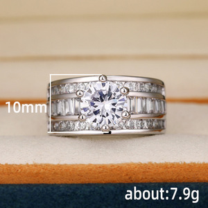 Anello a Tre File di Cristalli Scintillanti per Donne e Uomini, Gioiello da Dito alla Moda e Accattivante - Product Image 5