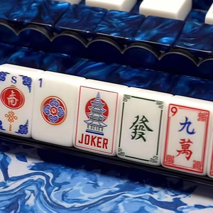 Popular custom blue carved acrylic american mahjong set suitable for family gathering indoor leisure home <b>entertainment</b> - Product Image 1
