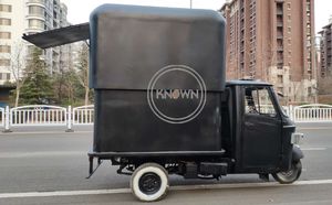 Nouveau design de tricycle alimentaire mobile pour l'extérieur, camion de nourriture APE, tricycle électrique pour la vente de glaces avec certification CE - Product Image 4