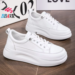 Zapatillas Blancas Yanxuan para Mujer, de Cuero Genuino, con Plataforma Elevada, Suela Gruesa, Modernas y Elegantes para Caminar - Product Image 3