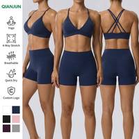 Set Yoga 2 Potong Wanita dengan Logo Custom, Bra Olahraga V-Neck dan Set Celana Pendek Biker Pinggang Tinggi, Bahan Stretch 4 Arah, Cocok untuk Olahraga