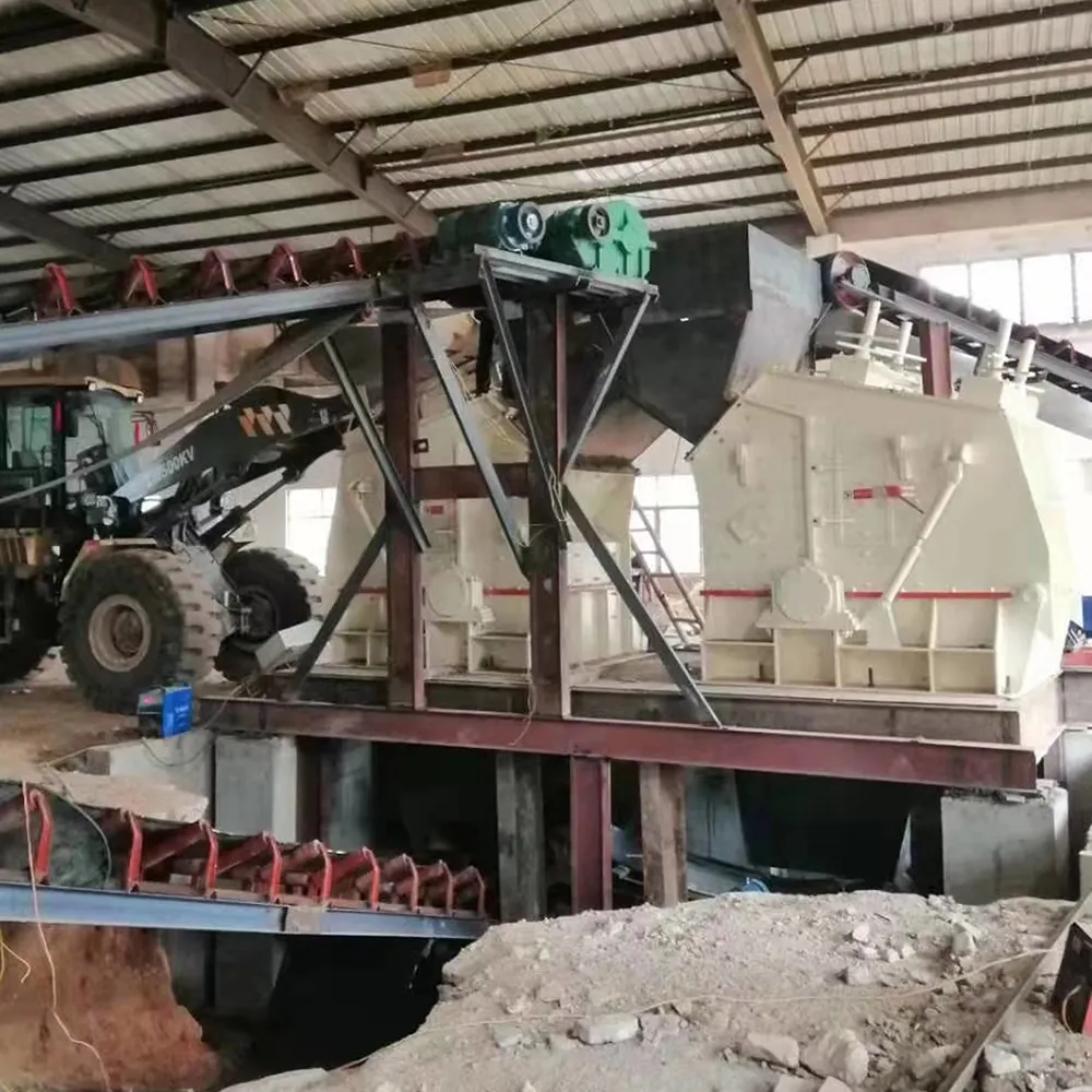 Machine de broyeur d'impact d'équipement de concassage de pierre d'argile de gravier de rendement élevé