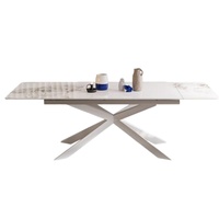 Table à manger extensible moderne italienne en pierre frittée, plateau en porcelaine aspect marbre blanc, table de cuisine avec base en métal