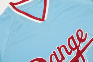 Venta al por mayor de camiseta de béisbol personalizada con cuello en V, transpirable, antibacteriano, secado rápido, ventilador, sublimación, talla grande, ropa de softball corta - Product Image 4