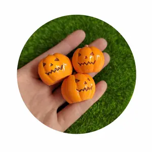 Bulk 100Pcs/Lot Halloween Themed Miniature Cartoon Pumpkin Figurines Mini Holiday Statue Figures For Home Kitchen Party Decor