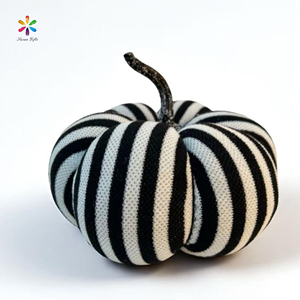 Decoración de Calabaza con Patrón de Rayas Blancas y Negras para el Día de Acción de Gracias, Otoño, Festival de la Cosecha, Halloween, de Susangifts Factory - Product Image 1