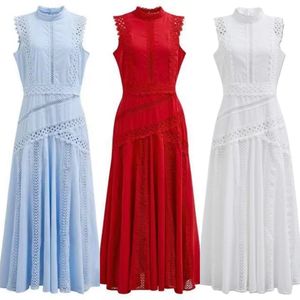 Abito lungo bohémien in pizzo con inserti - Vestito lungo da donna a collo alto, senza maniche, scollato, a vita alta, linea ad A - Product Image 1