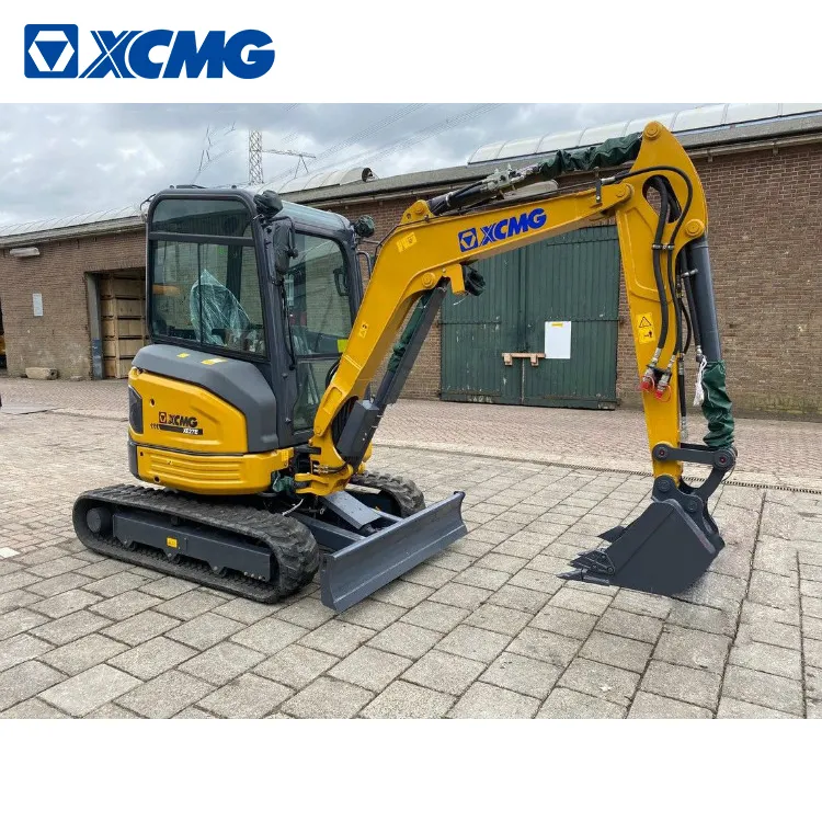 XCMG Official XE27E 2022 Used Product 3 Ton Mini Excavator Small Excavator with Boom Swing Digger