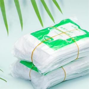 Huamaohengchun 25-Piece Eco-Friendly Recyclable Disposable Waterproof Oil-Proof Plastic Smocks for Kids Art Cooking & Crafts - Product Image 3