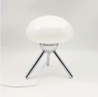 Lampe de table moderne Soda flexible AC/DC LED en métal et verre, créative, argentée, avec abat-jour pour salon