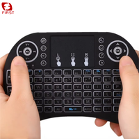 Mini Clavier Sans Fil i8 2.4G avec Pavé Tactile Rétroéclairé 3 Couleurs, Télécommande pour Smart TV & Boîtier Android en Plastique PC