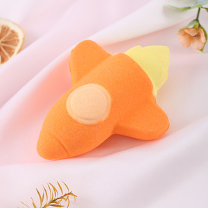 Bombes de bain effervescentes bio en gros pour marque privée, en forme de fusée spatiale mignonne, imprimées en sérigraphie, lavables, durée de bain de 3 ans, fabrication OEM - Product Image 4
