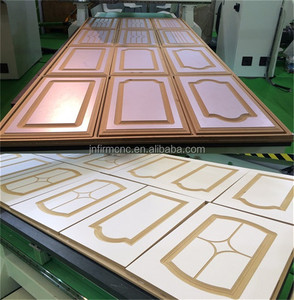 Máquina de grabado de puerta de madera enrutador <span class=keywords><strong>CNC</strong></span> de madera 1325 1530 2030 para madera MDF tallado de precisión cada pieza de madera - Product Image 6