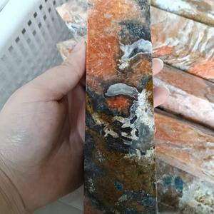 Commercio all'ingrosso naturale <span class=keywords><strong>di</strong></span> alta qualità <span class=keywords><strong>pietra</strong></span> del <span class=keywords><strong>sole</strong></span> con punto <span class=keywords><strong>di</strong></span> Apatite <span class=keywords><strong>blu</strong></span> bacchetta <span class=keywords><strong>di</strong></span> cristallo curativo <span class=keywords><strong>di</strong></span> quarzo torre artigianale per la decorazione - Product Image 2