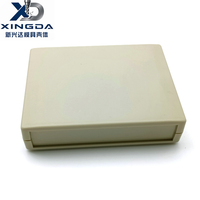 Boîtier électronique rectangulaire beige en plastique ABS moulé par injection, finition lisse, pour assemblage de module de contrôle de circuit imprimé de bureau