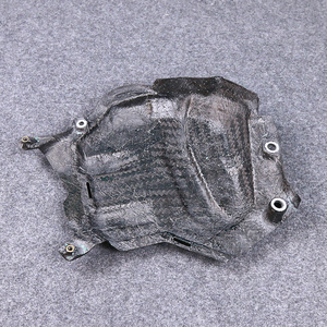 Couvercle de moteur en fibre de carbone finition brillante pour moto Ducati Multistrada V4 / V4S - Product Image 6