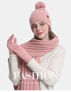 Ensemble de trois pièces pour femmes, <span class=keywords><strong>bonnet</strong></span> en tricot jacquard imprimé chaud d'hiver, avec écharpe <span class=keywords><strong>et</strong></span> gants - Product Image 1
