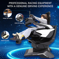 Chaise de simulateur de conduite de cockpit avec moniteur à lunette étroite de 3x32 pouces Ultimate Racing Professional Motion Racing Simulator