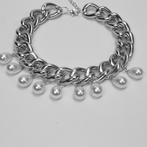 Collier créatif en aluminium de style européen et américain avec pendentif imitation perle en forme de goutte d'eau, pour usage quotidien, or et argent - Product Image 4