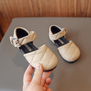 2026 primavera nuovi sandali da principessa per bambine scarpe in pelle di pane cavo per l'estate - Product Image 3