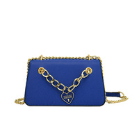 Sac à bandoulière en cuir PU pour femme de luxe 2024, sac messager de haute qualité, motif de lettres, forme de cadre, fermeture à rabat, personnalisable