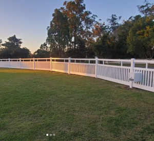 <span class=keywords><strong>รั้ว</strong></span> WPC ด้านหน้าป้องกันการกัดกร่อน<span class=keywords><strong>รั้ว</strong></span>เสาอลูมิเนียมกันน้ำรั้วกั้นความเป็นส่วนตัวทำจากซิมปิดล้อมสวน<span class=keywords><strong>รั้ว</strong></span>วิลล่าราวบันได - Product Image 4