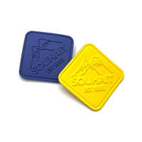 Écussons en PVC et caoutchouc 2D 3D personnalisés avec fermeture auto-agrippante, badges de marque personnalisés pour vêtements, vestes, sacs à dos