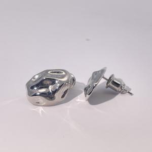 Boucles d'oreilles clous classiques simples sans pierres précieuses en forme de grande vague Tianyu Gems, en laiton plaqué or, unisexe - Product Image 3