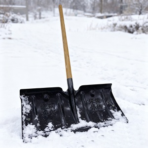 Pelle à neige industrielle en bois avec grande tête, poignée en D, manche de 100-120 cm, noir/marron clair, pour le déneigement des allées de voitures - Product Image 5