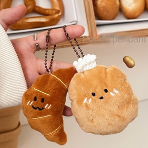 Porte-clés en peluche en forme de pain de dessin animé, doux, écologique, durable, mignon, vente en gros, bibelots pour enfants - Product Image 3