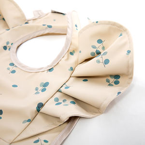Bavoirs de bave pour bébé OEM & ODM Bavoirs en carton pour bébé Bavoir en PU imperméable et réutilisable Ailes d'ange - Product Image 4
