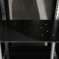 Rack de serveur personnalisé Armoires réseau métalliques 22U Centre de données Rack de serveur sur pied au sol