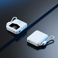 Chargeur portable RK321 10000mAh 22.5W avec câbles Type-C et L intégrés, 20000mAh disponible, Power Bank LED avec logo personnalisé OEM