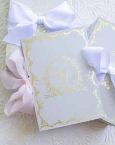 Bellissimo programma di cerimonia personalizzato in lamina d'oro di nozze monogramma di carte di voto cartella di certificato invito a nozze con nappa - Product Image 1