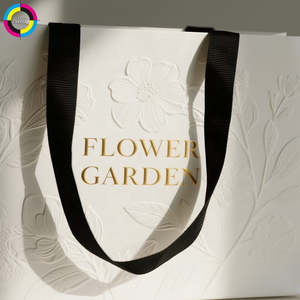 Borsa di Carta di Lusso Personalizzata con Fiori in Rilievo e Manico in Raso, Ecologica, per Boutique, Fioristi e Branding Retail - Product Image 3